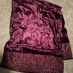Luxurious Deep Purple Velvet Throw with Matching pillow covers.